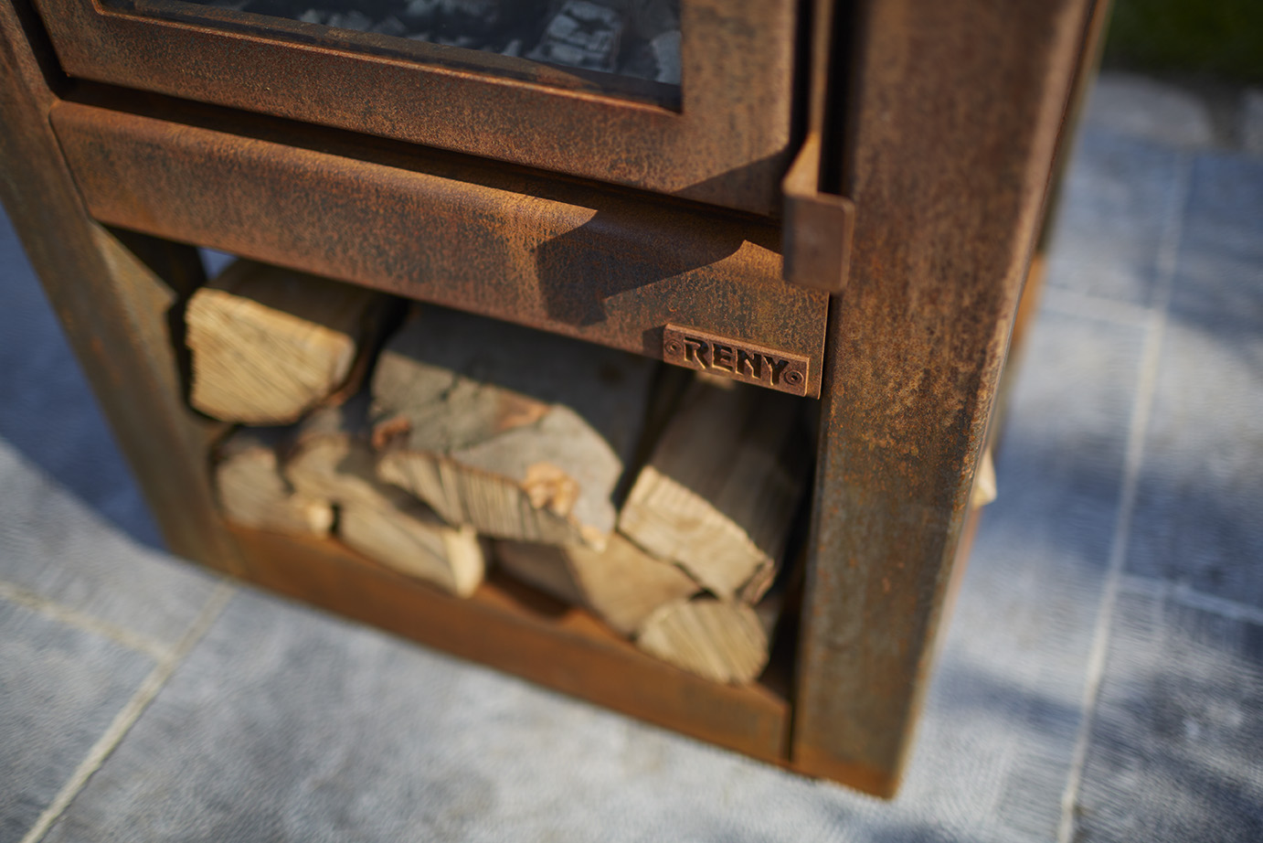 RB73 Quaruba L Mobile - Outdoor Stove - 4 sides - Image 4