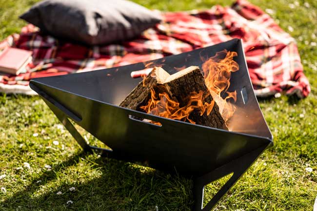 Arada Delta Medium Fire Pit