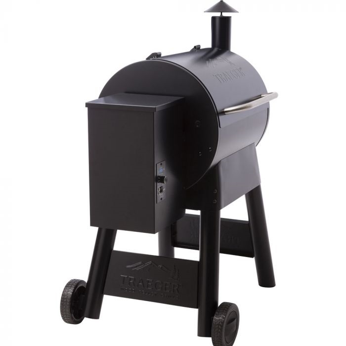 traeger-pro22-blu-angle